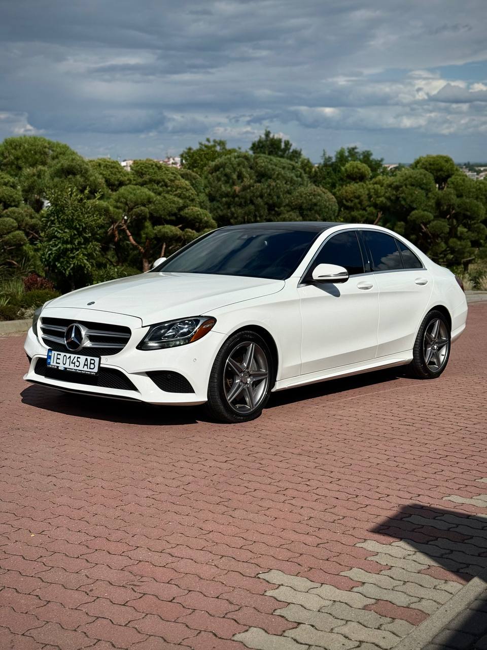 2017 Mercedes-Benz C300 4matic 3