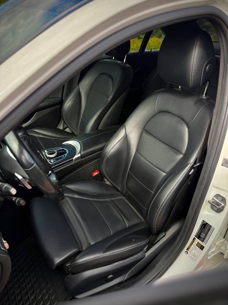 2017 Mercedes-Benz C300 4matic 22