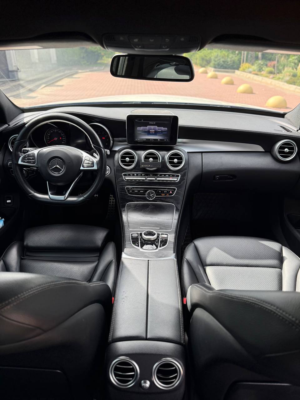 2017 Mercedes-Benz C300 4matic 25