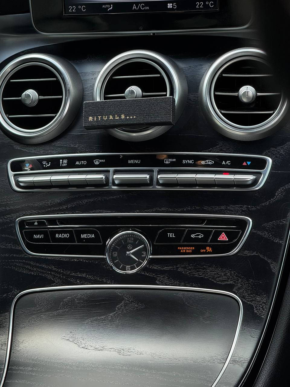 2017 Mercedes-Benz C300 4matic 27