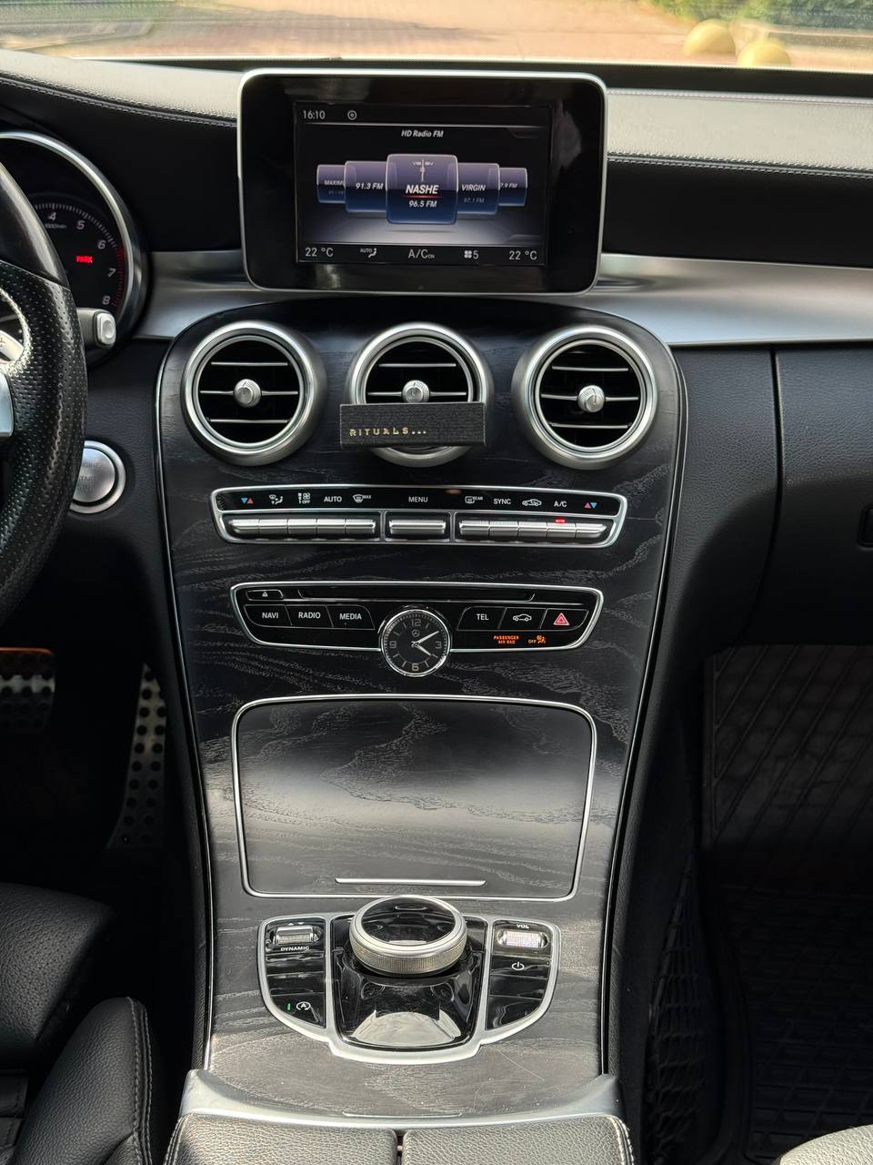 2017 Mercedes-Benz C300 4matic 28