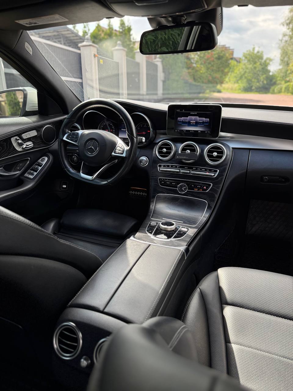 2017 Mercedes-Benz C300 4matic 30