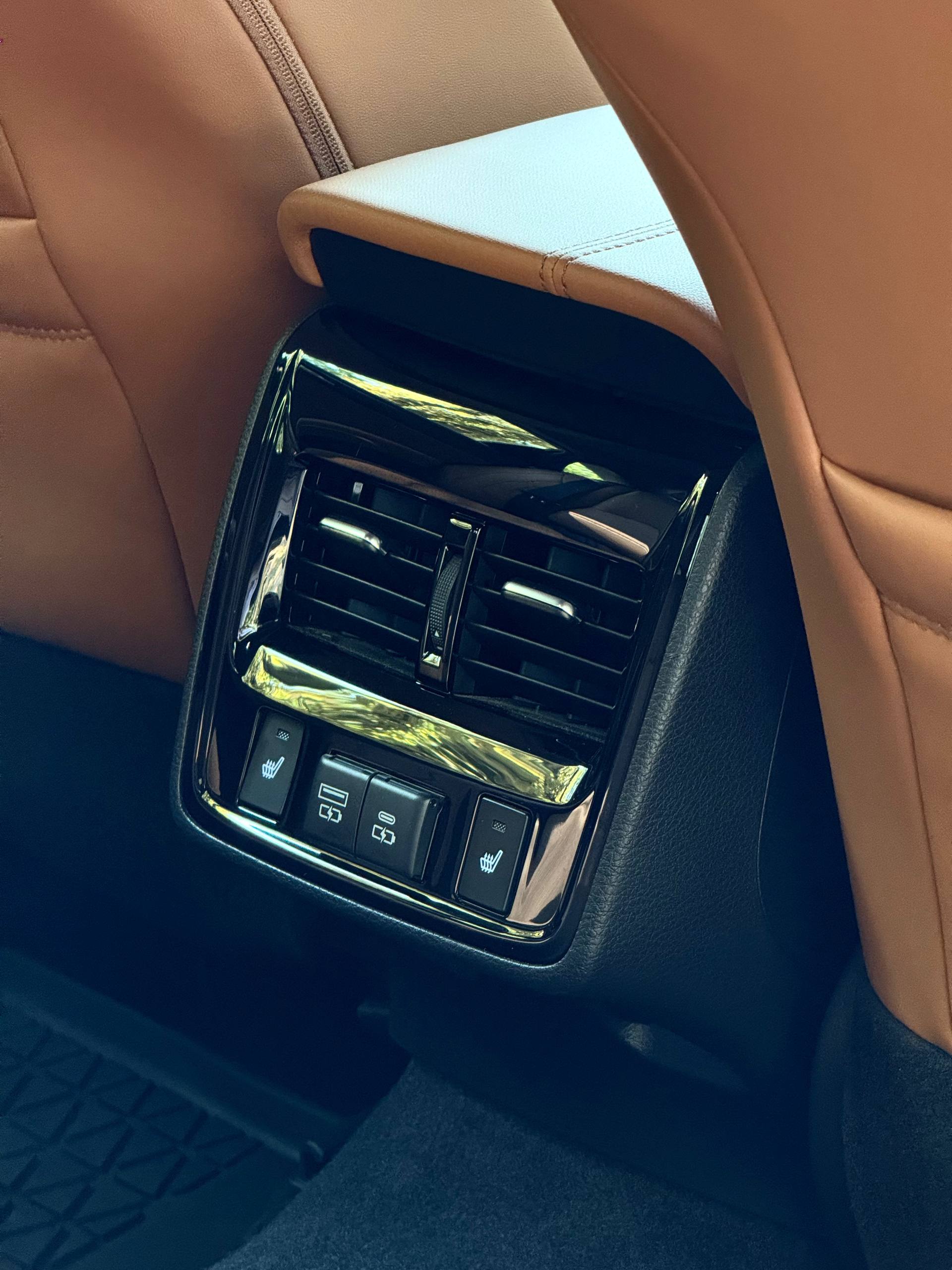 2021 Toyota Avalon 11