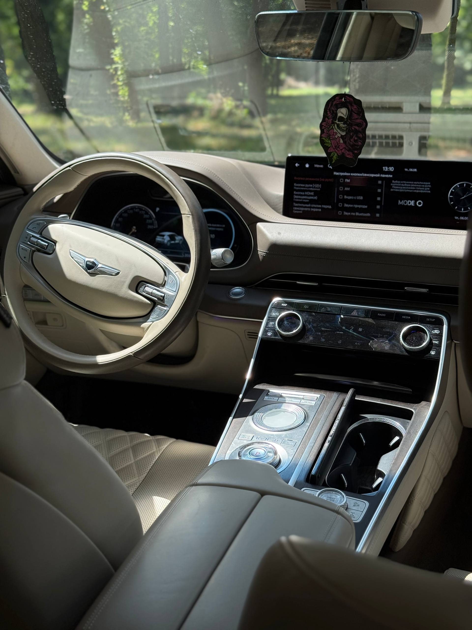 2021 Genesis GV80 16