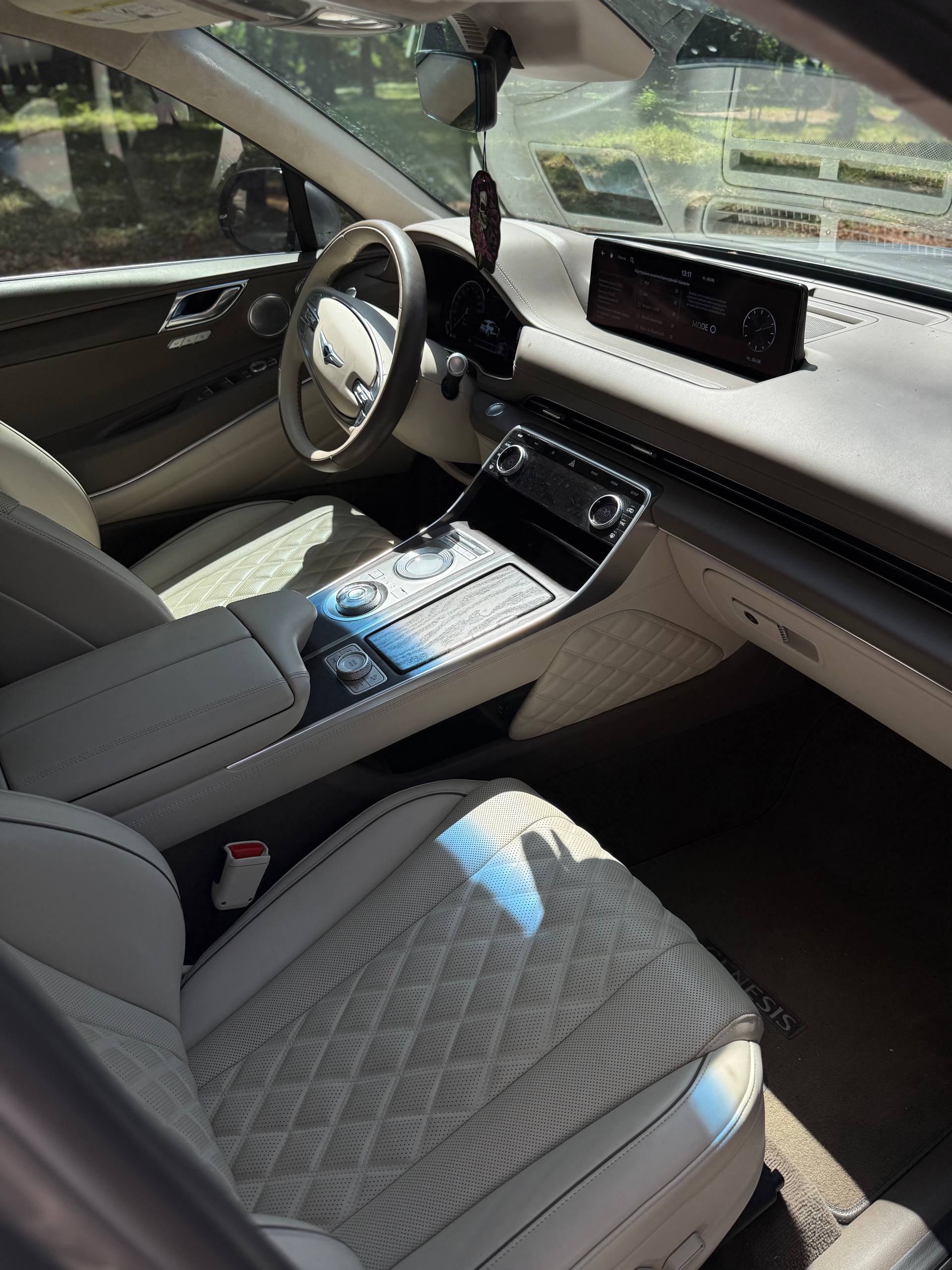 2021 Genesis GV80 18