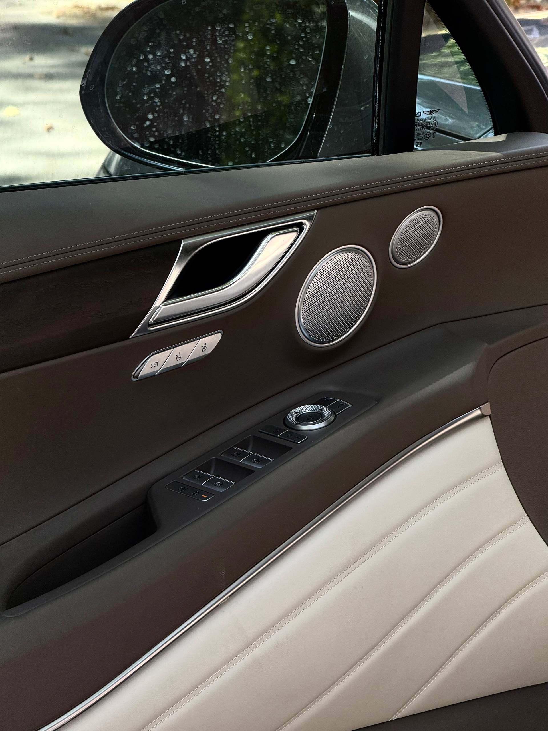 2021 Genesis GV80 21