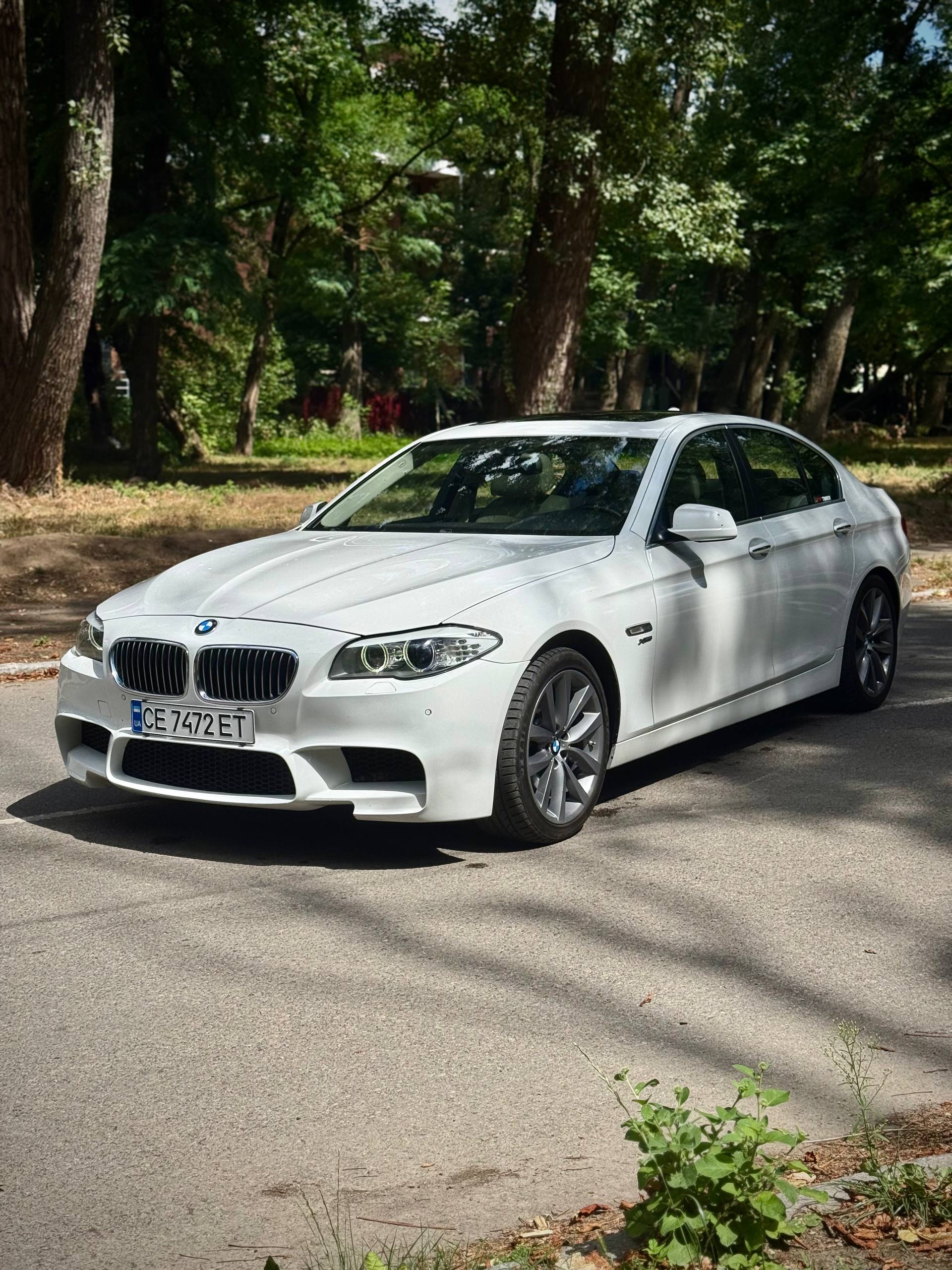 2011 BMW 528 3
