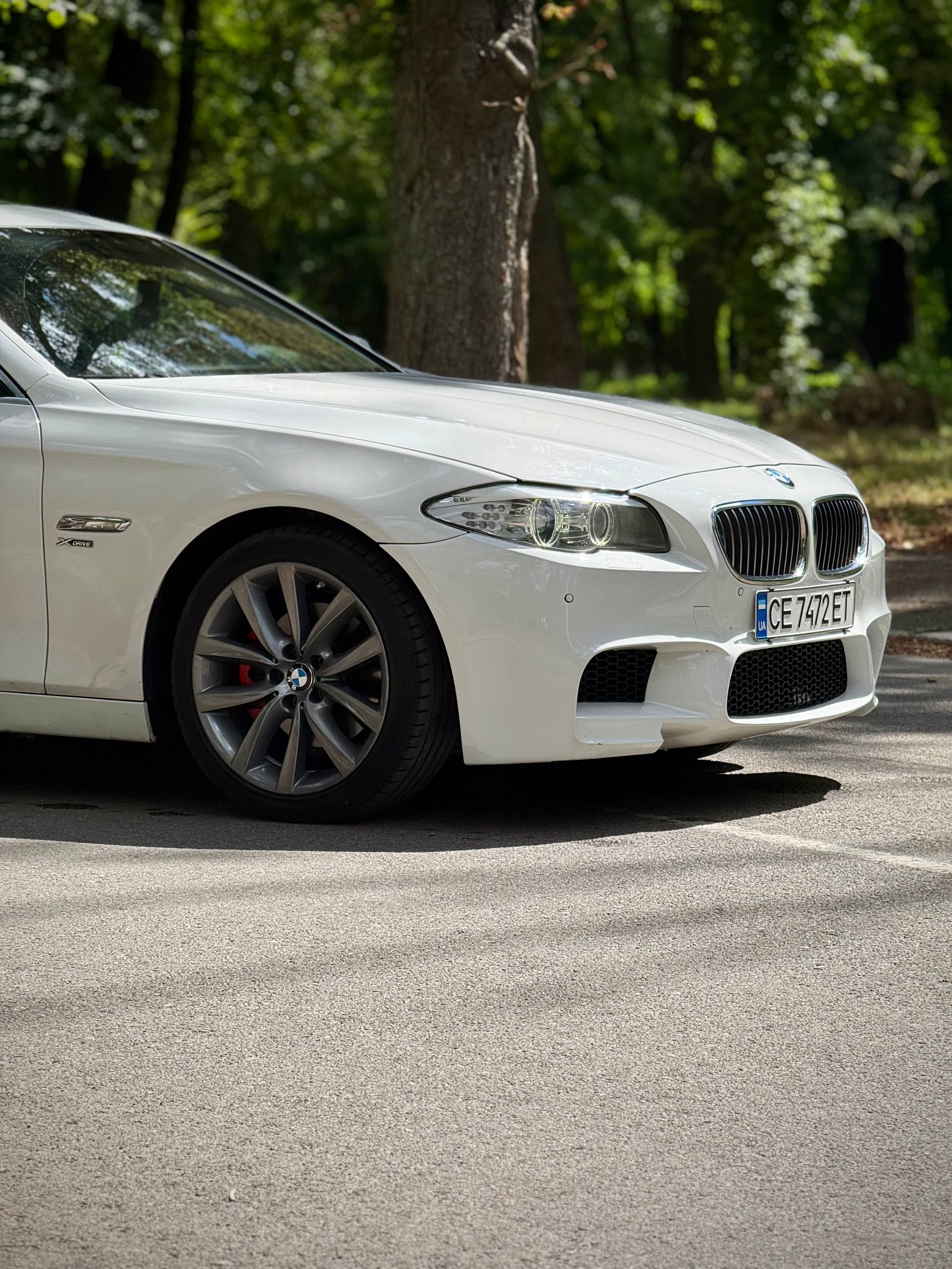 2011 BMW 528 10