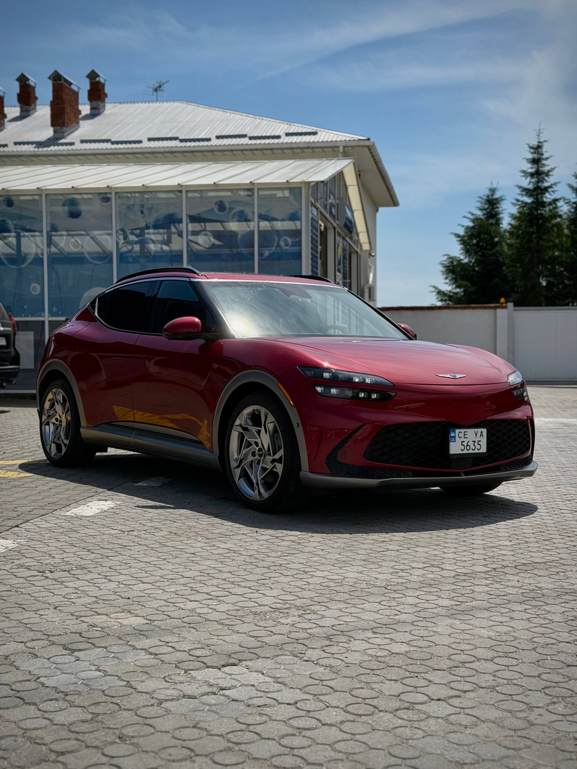 2022 Genesis  GV60  4