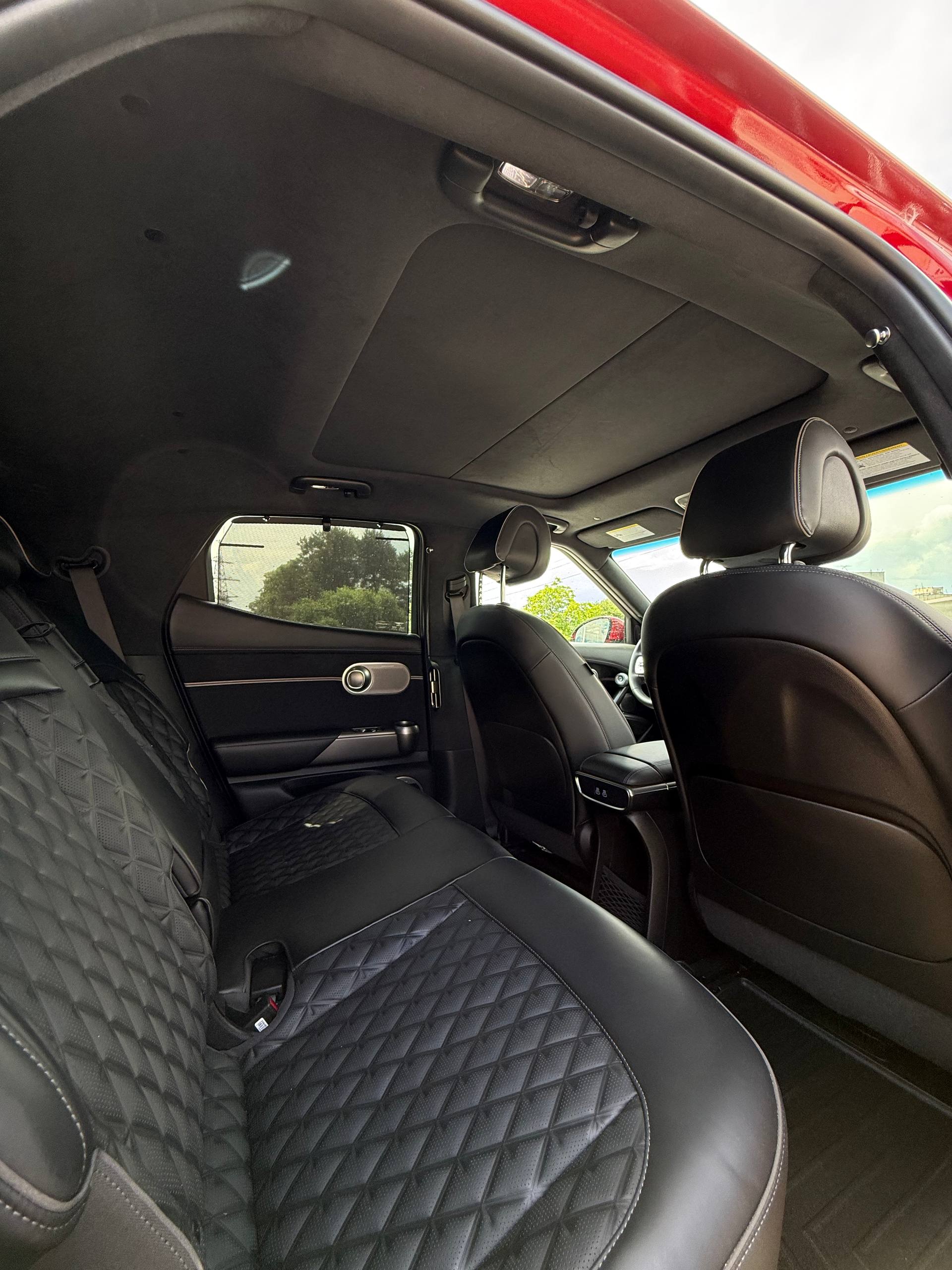 2022 Genesis  GV60  7
