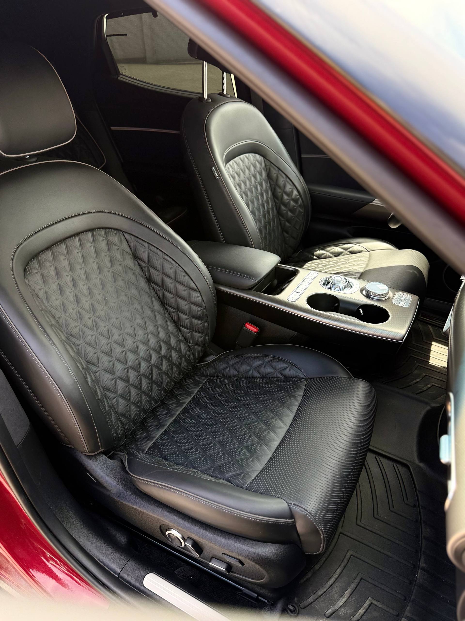 2022 Genesis  GV60  13