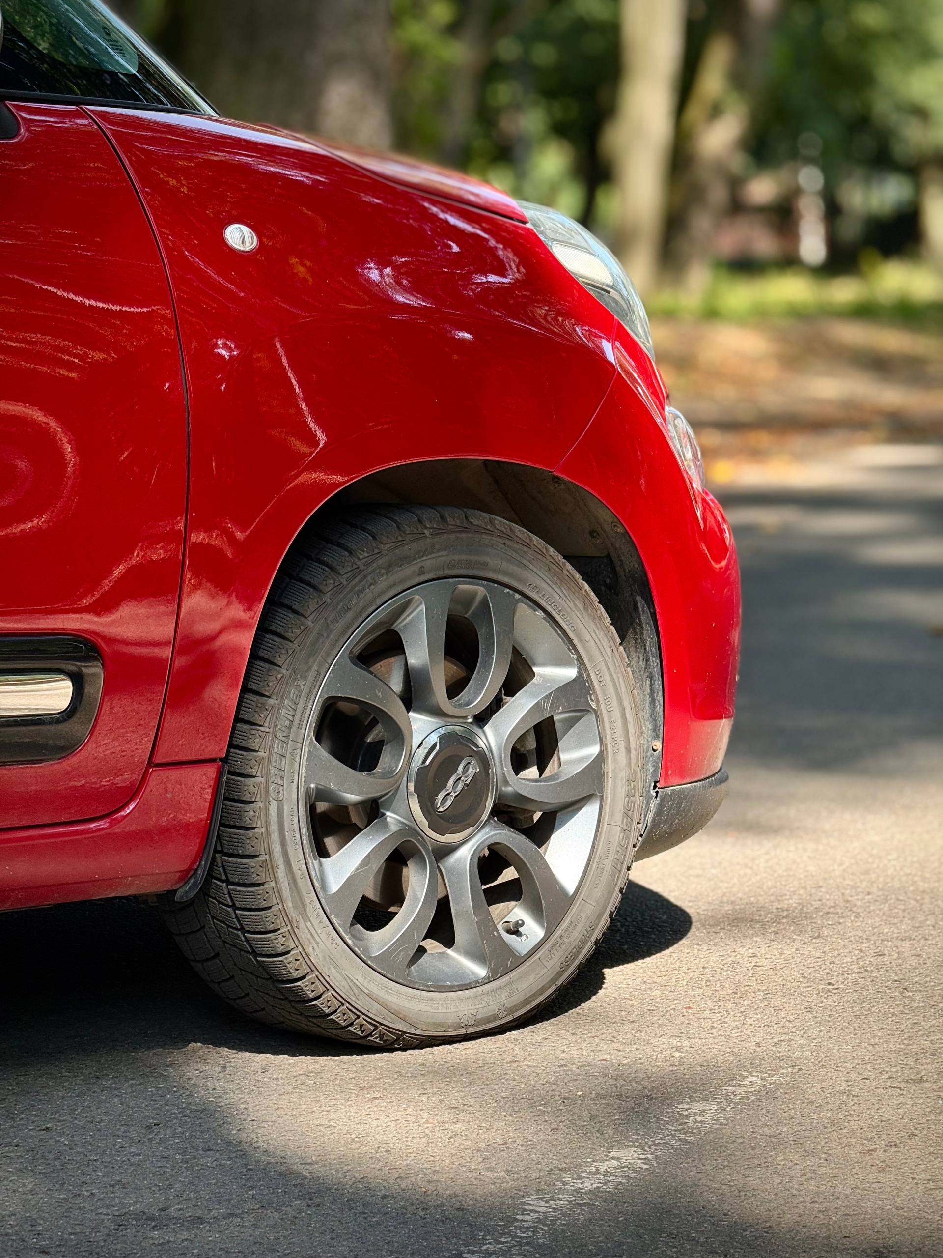 2013 Fiat 500L 2
