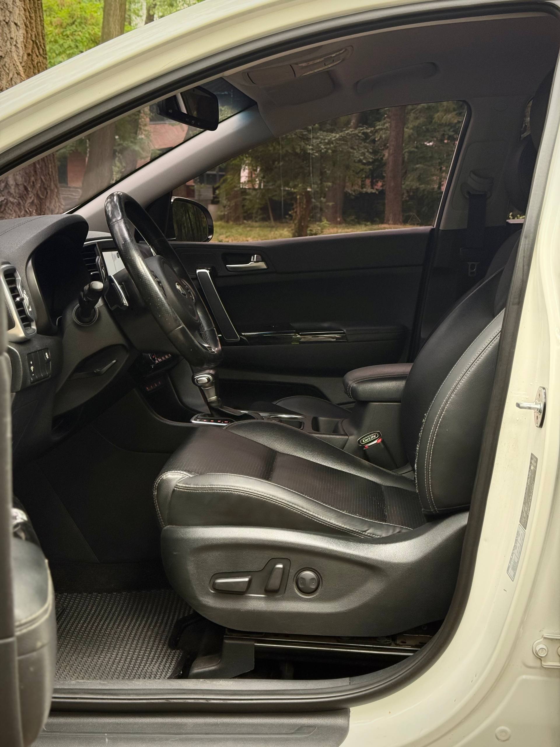 2017 KIA Sportage 24