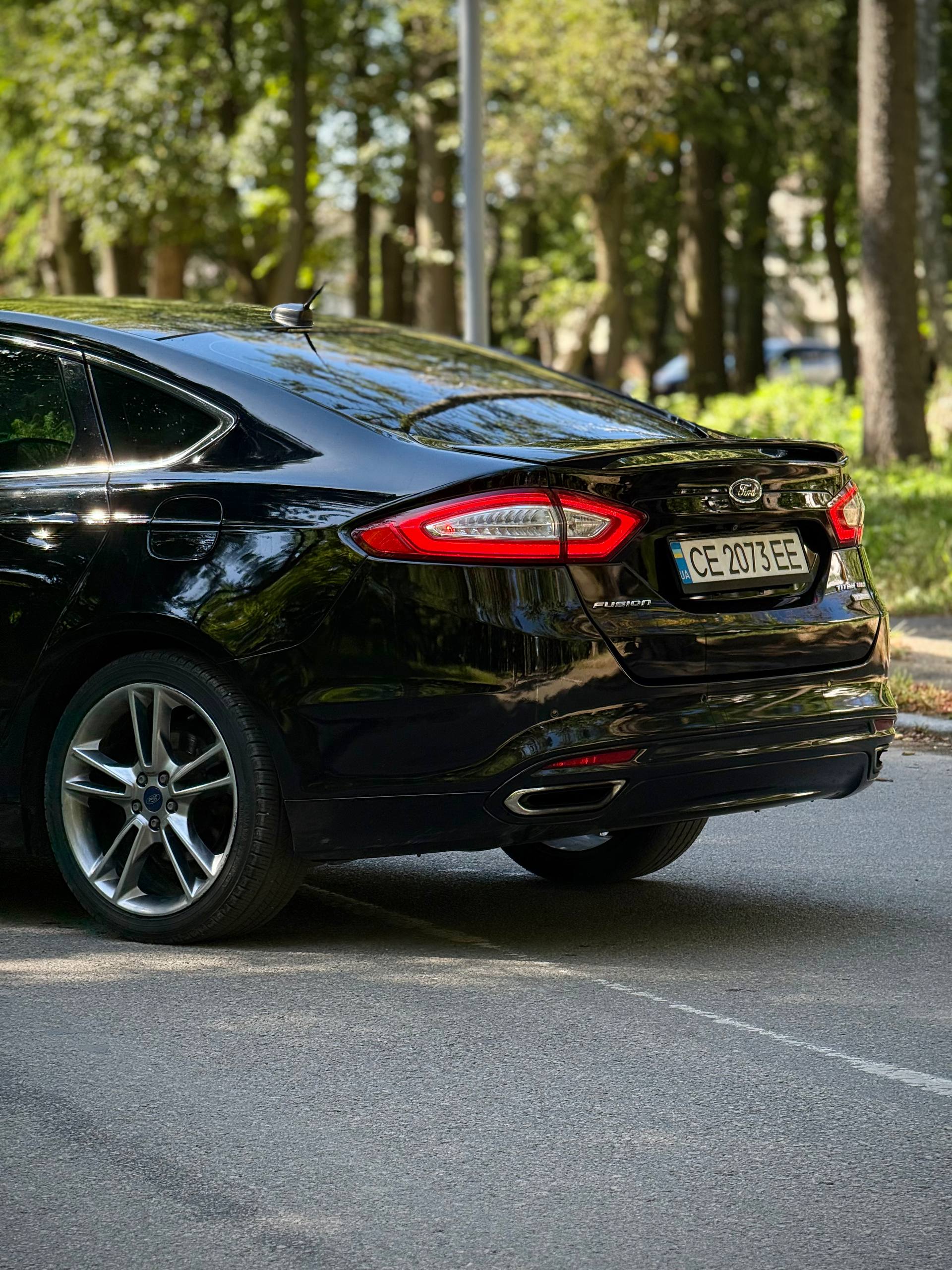 2016 Ford Fusion 11