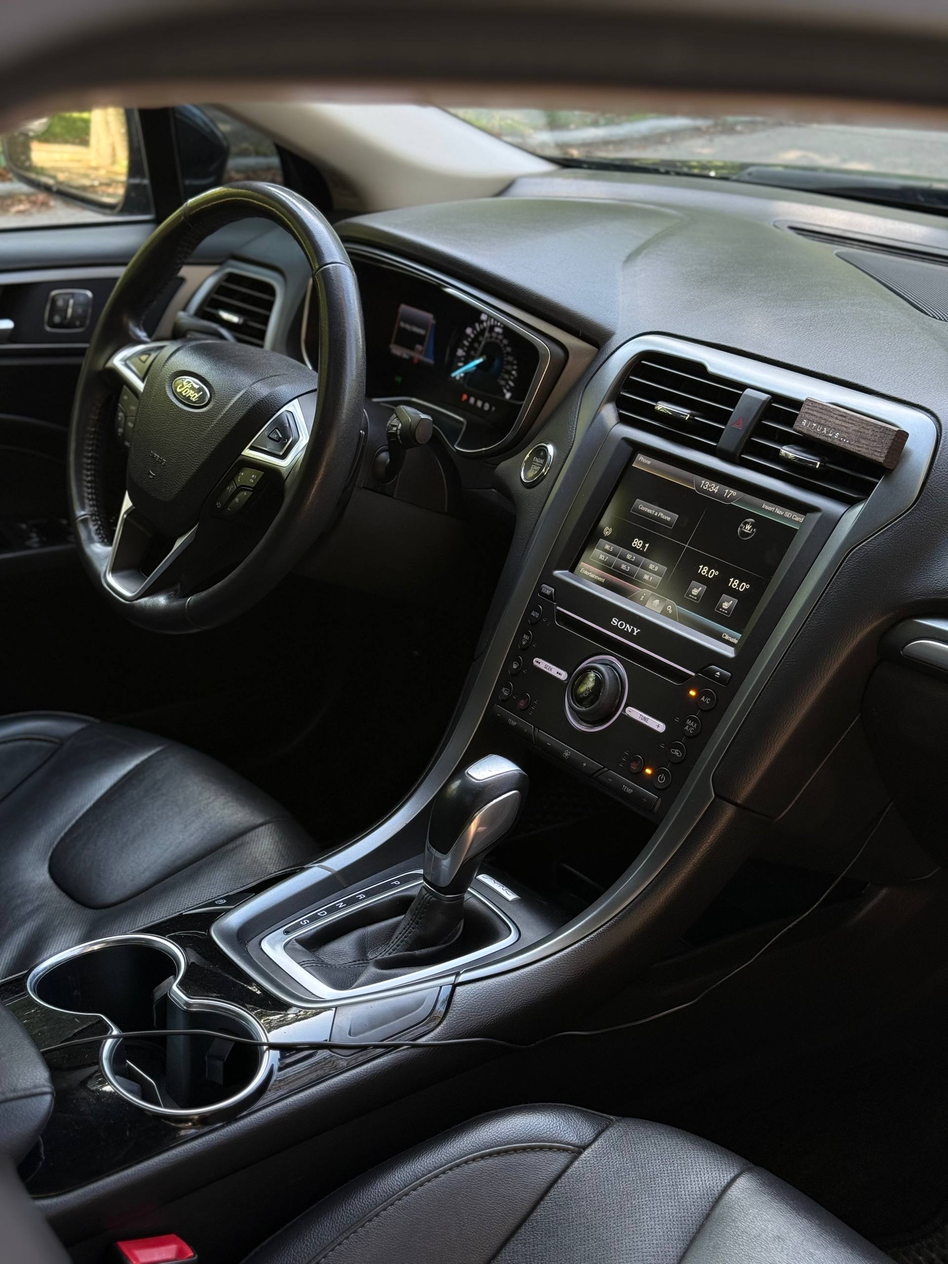 2016 Ford Fusion 19