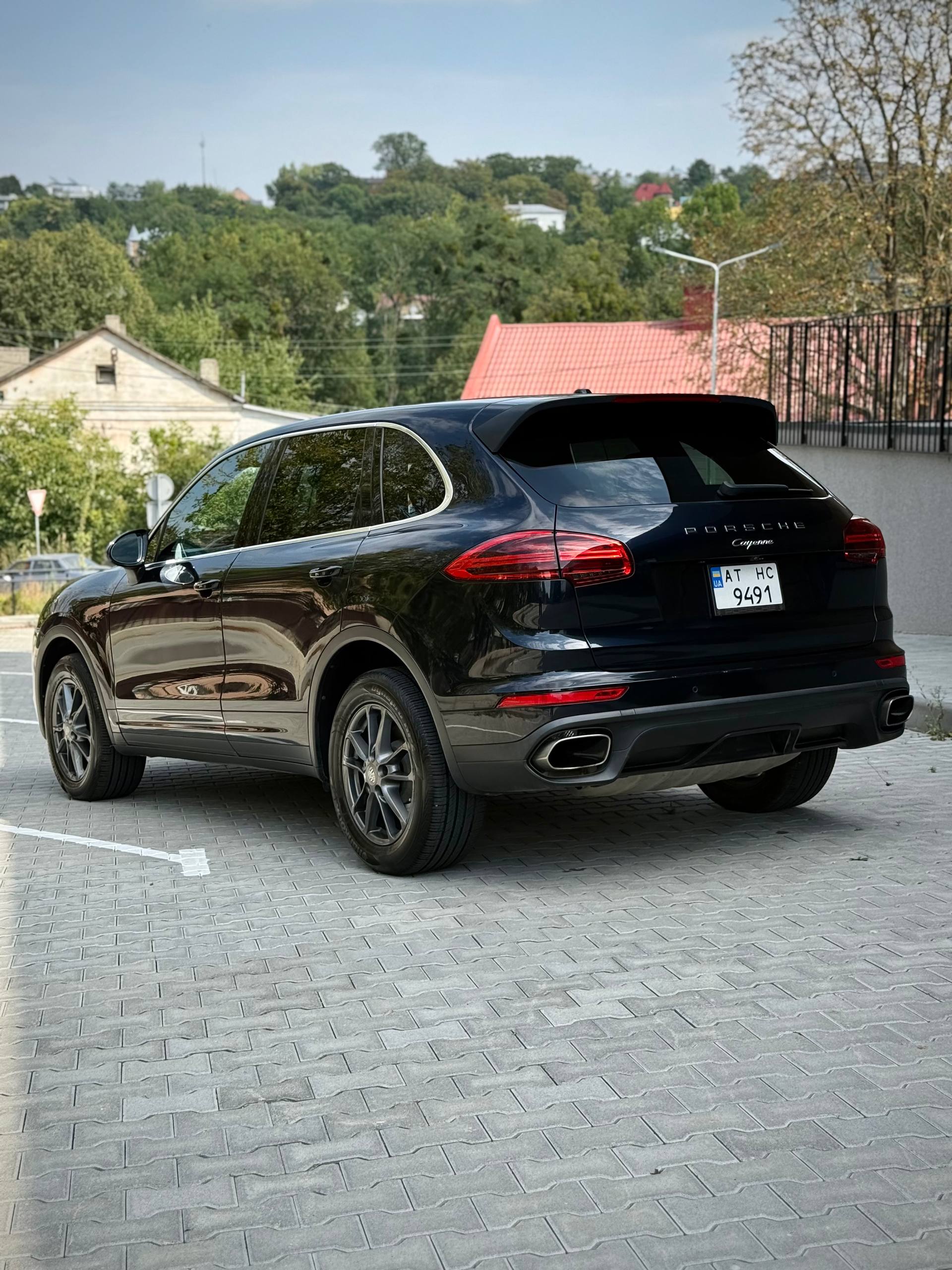 2015 Porsche Cayenne  6