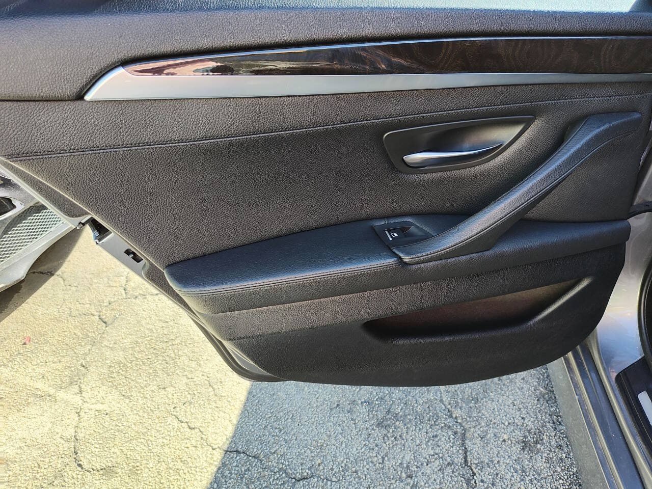 2016 BMW 5 34