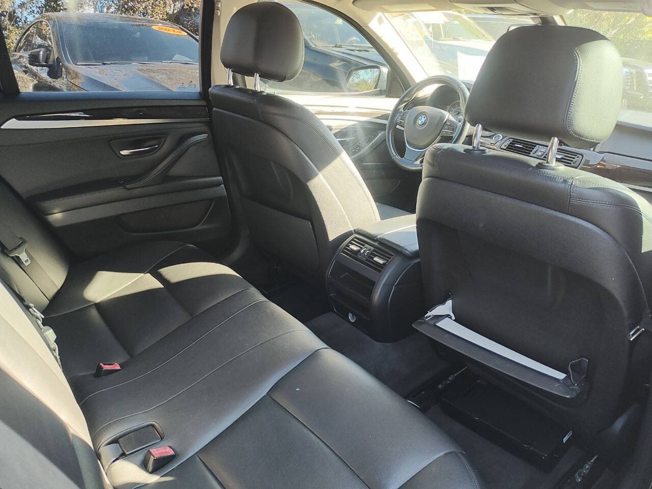 2016 BMW 5 39
