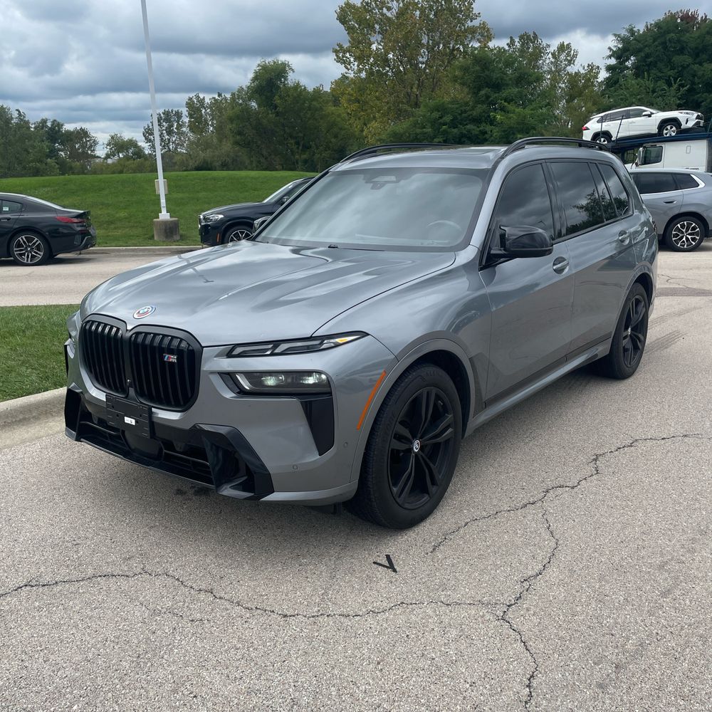 2023 BMW X7