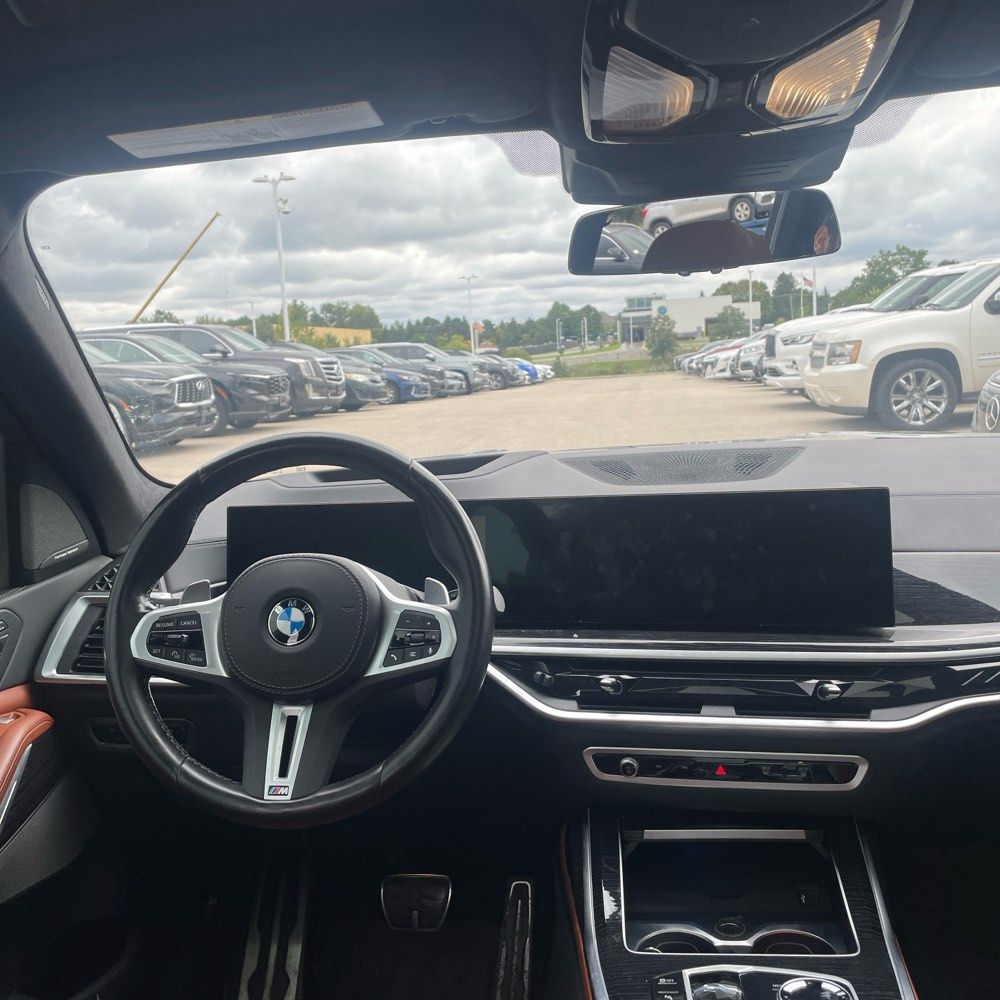 2023 BMW X7 7