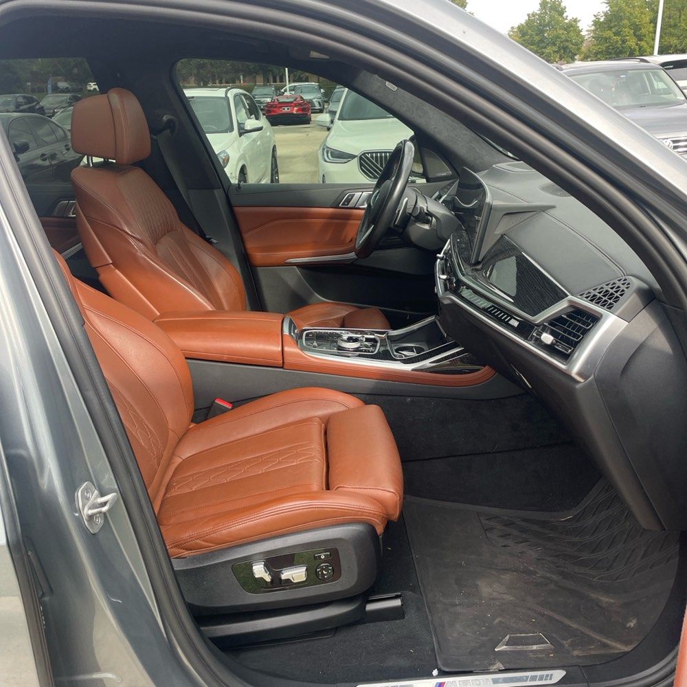 2023 BMW X7 9
